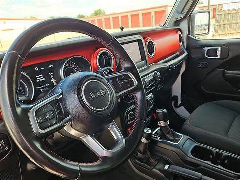 Used 2020 Jeep Wrangler Unlimited Rubicon AWD/4WD image 15