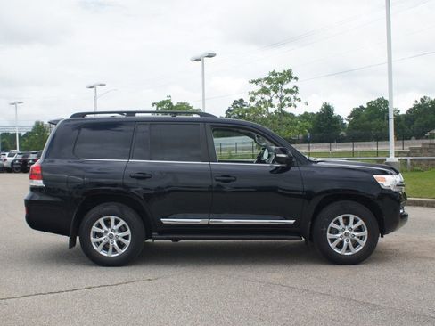 Used 2019 Toyota Land Cruiser AWD/4WD image 23