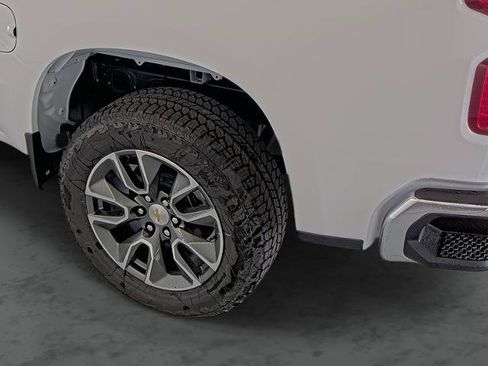 New 2026 Chevrolet Silverado 1500 LT w/ Safety Package AWD/4WD image 9