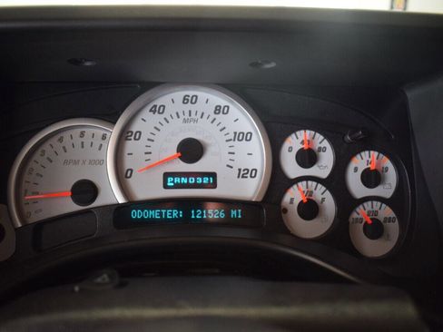 Used 2003 HUMMER H2 w/ Preferred Equipment Group image 51