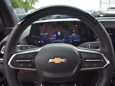New 2025 Chevrolet Traverse High Country w/ LPO, Floor Liner Package FWD image 38