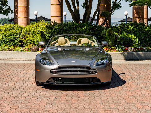 Used 2016 Aston Martin V8 Vantage S RWD image 7