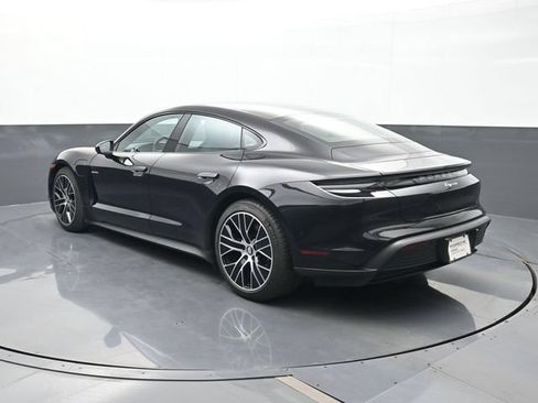 Used 2023 Porsche Taycan w/ Premium Package RWD image 3