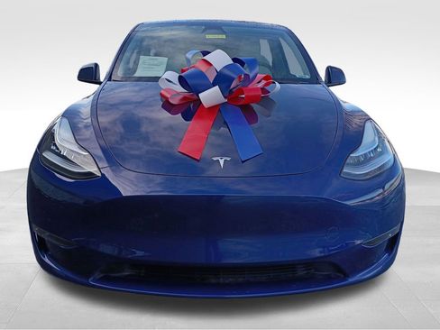 Used 2023 Tesla Model Y Long Range image 8