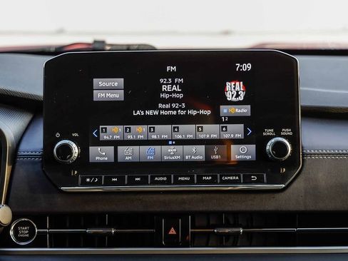 Used 2024 Mitsubishi Outlander SEL image 17