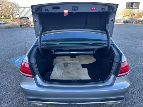 Used 2014 Mercedes-Benz E 350 Sedan image 43