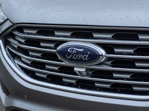 Used 2024 Ford Edge Titanium w/ Equipment Group 301A AWD/4WD image 12