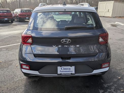 Certified 2021 Hyundai Venue image 6