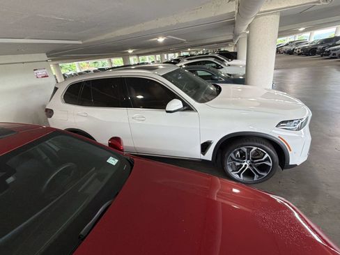 Certified 2025 BMW X5 sDrive40i w/ Parking Assistance Package RWD image 4