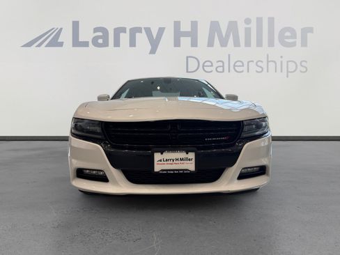 Used 2015 Dodge Charger SXT w/ Plus Group RWD image 8