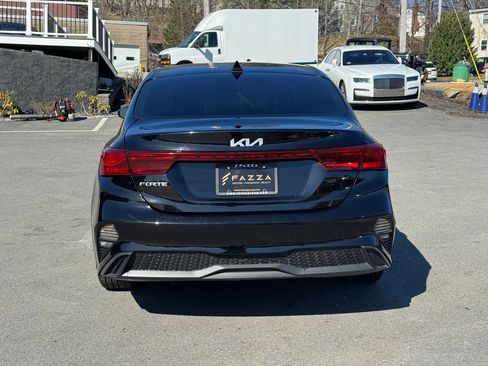 Used 2022 Kia Forte LXS FWD image 8