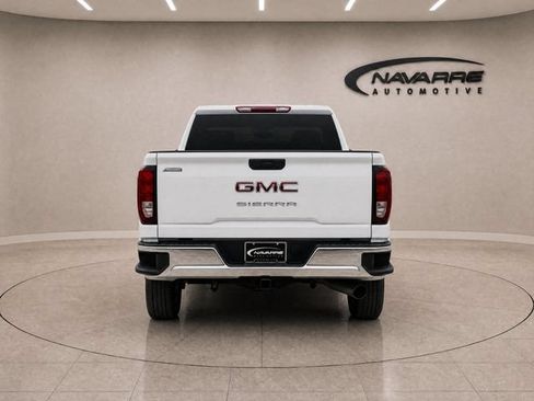 Used 2024 GMC Sierra 2500 Pro AWD/4WD image 6