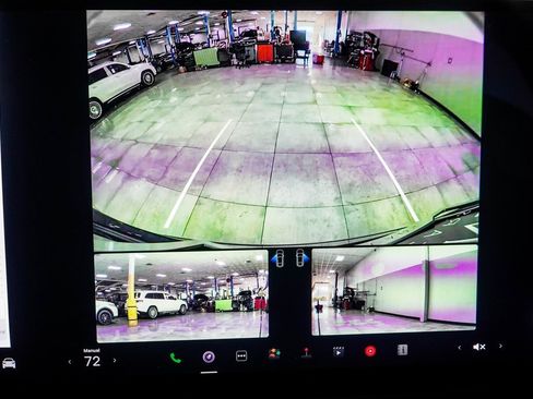 Used 2022 Tesla Model X image 28