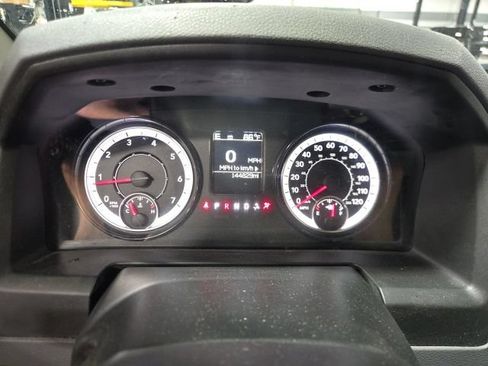 Used 2018 RAM 1500 Express w/ Express Value Package AWD/4WD image 17