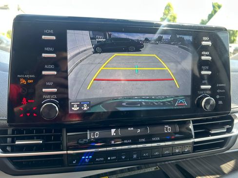 Certified 2023 Toyota Sienna Limited AWD/4WD image 21