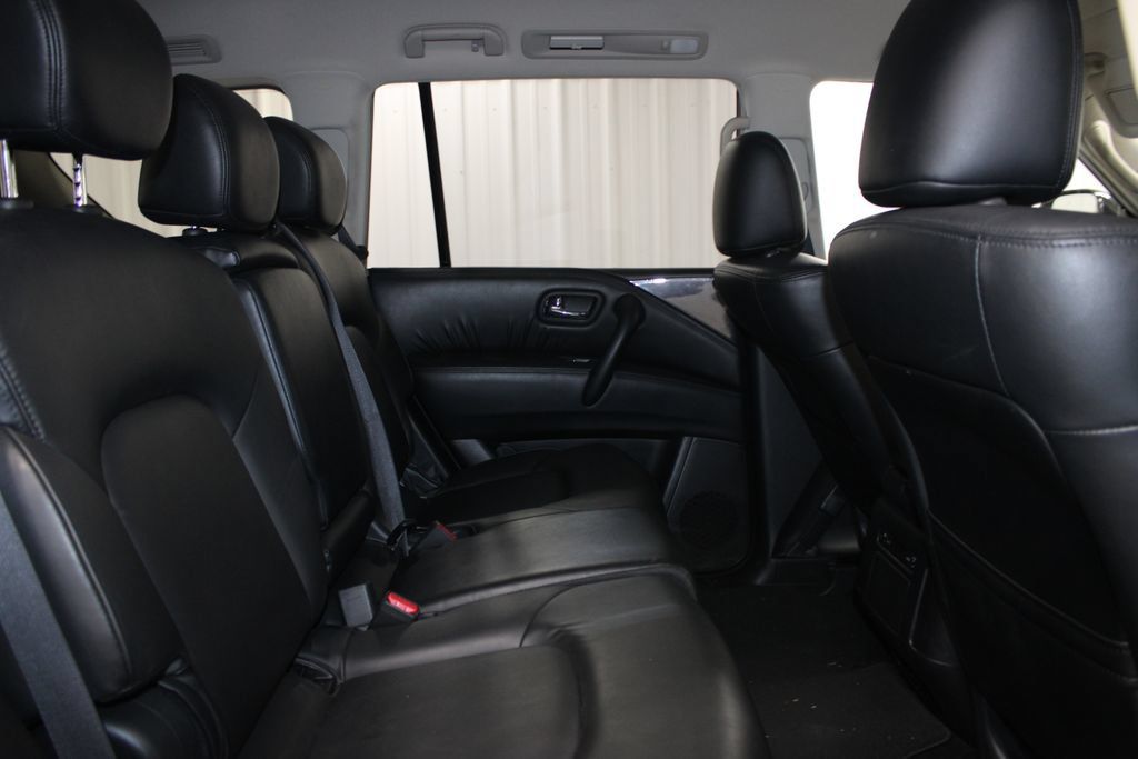 Used 2024 Nissan Armada SV RWD image 19
