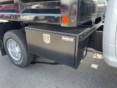 New 2024 RAM 3500 Tradesman w/ Chrome Appearance Group AWD/4WD image 6