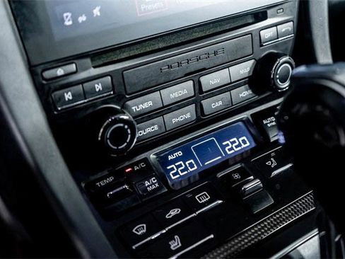 Used 2019 Porsche 911 Carrera 4S image 45