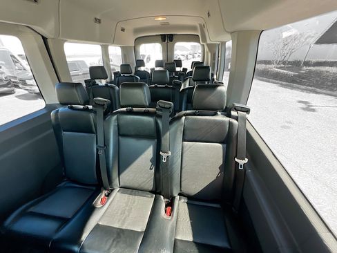 Used 2020 Ford Transit 350 XL image 22