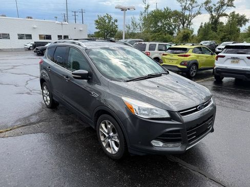 Used 2015 Ford Escape Titanium AWD/4WD image 4