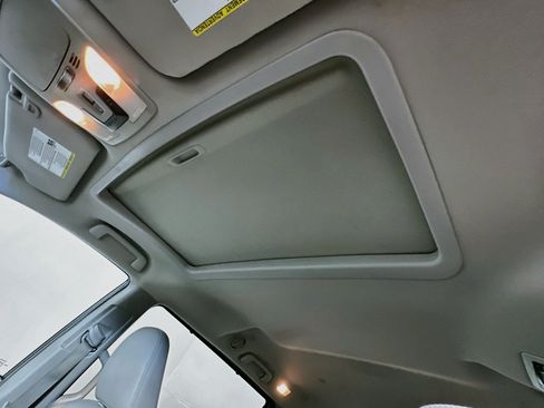 Used 2016 Toyota Sienna XLE w/ XLE Navigation Package FWD image 25