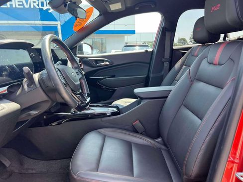 Used 2024 Chevrolet Trax RS w/ Driver Confidence Package FWD image 17