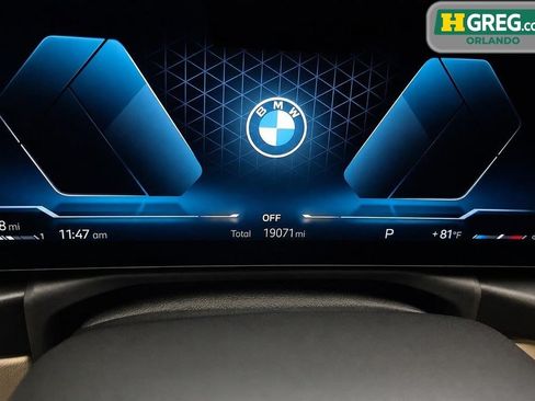 Used 2025 BMW 330i Sedan w/ Convenience Package RWD image 10