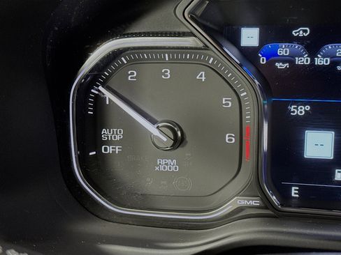 Used 2021 GMC Yukon Denali w/ Denali Ultimate Package image 12