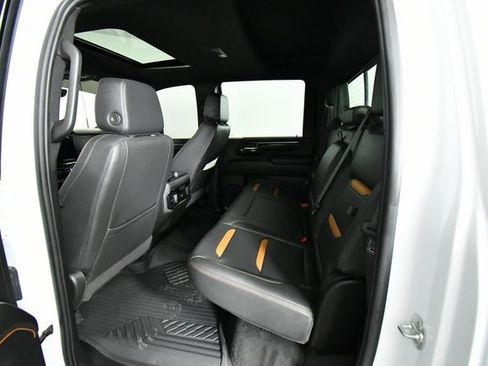 Used 2025 GMC Sierra 2500 AT4 w/ AT4 Premium Plus Package image 26