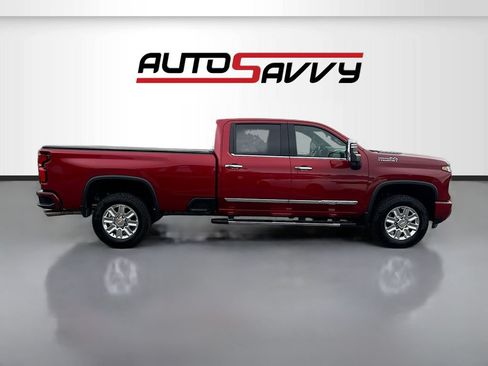 Used 2025 Chevrolet Silverado 3500 High Country AWD/4WD image 8