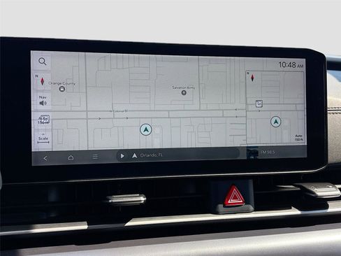 Used 2025 Kia Carnival FWD image 15