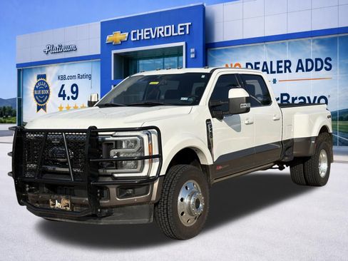 Used 2023 Ford F450 King Ranch w/ Camper Package AWD/4WD image 3