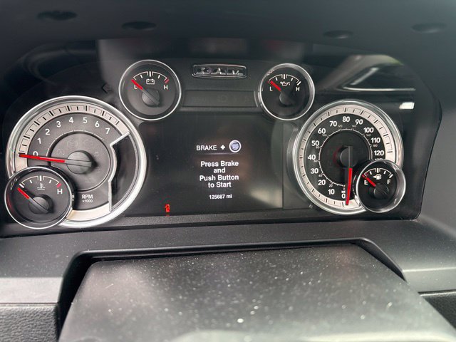 Used 2016 RAM 1500 Laramie w/ Convenience Group AWD/4WD image 13