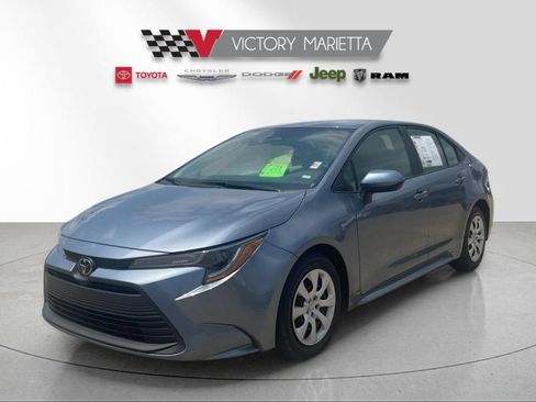 Used 2024 Toyota Corolla LE FWD image 1