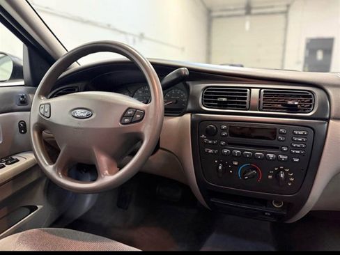Used 2002 Ford Taurus SES FWD image 13