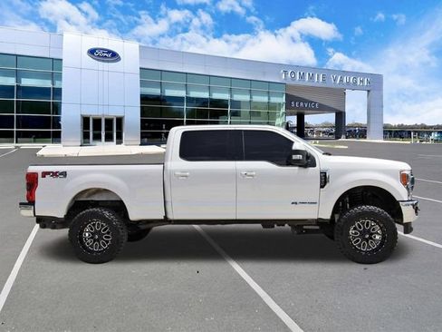 Used 2019 Ford F250 Lariat w/ Lariat Ultimate Package AWD/4WD image 5