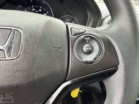 Used 2018 Honda HR-V LX image 27