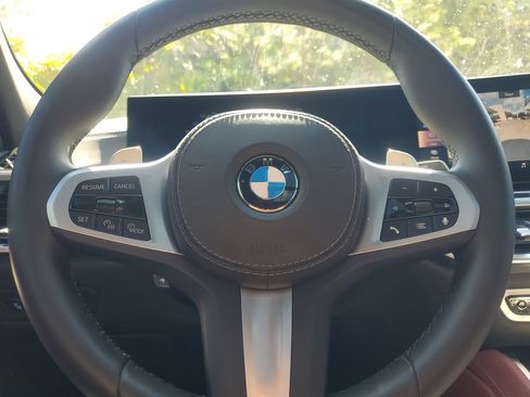 Used 2025 BMW X6 xDrive40i w/ Premium Package image 21