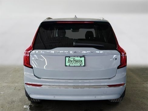 New 2026 Volvo XC90 B6 Plus w/ Protection Package image 6