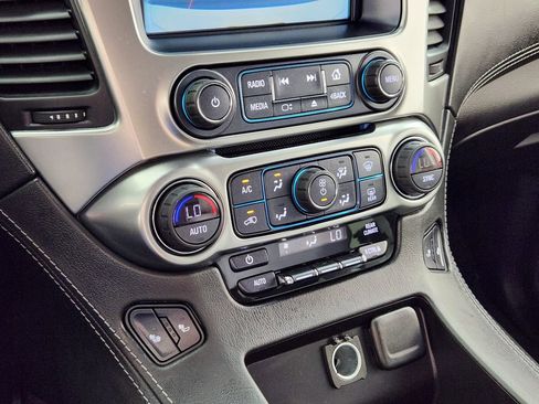 Used 2019 Chevrolet Tahoe LT AWD/4WD image 25