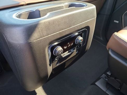 Used 2023 Chevrolet Tahoe High Country w/ Premium Package image 15