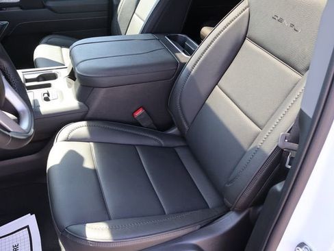 New 2026 GMC Sierra 1500 Denali AWD/4WD image 18