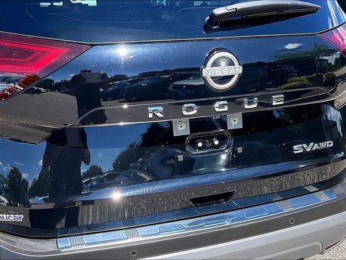 Used 2023 Nissan Rogue SV AWD/4WD image 27