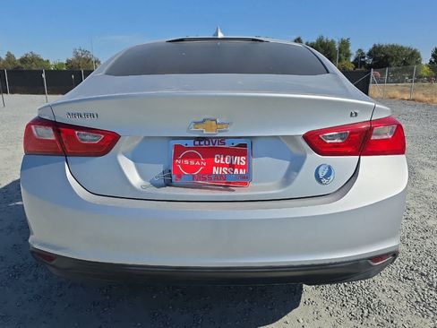 Used 2018 Chevrolet Malibu LT FWD image 8