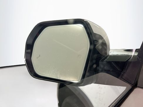 Used 2025 Toyota Tundra Limited image 16