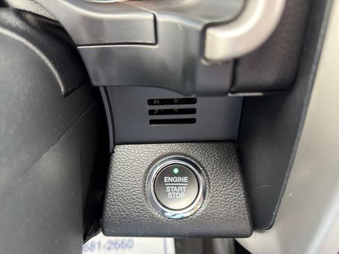 Used 2019 Ford F150 Lariat w/ Equipment Group 502A Luxury AWD/4WD image 28