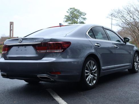 Used 2017 Lexus LS 460 w/ Comfort Package image 4