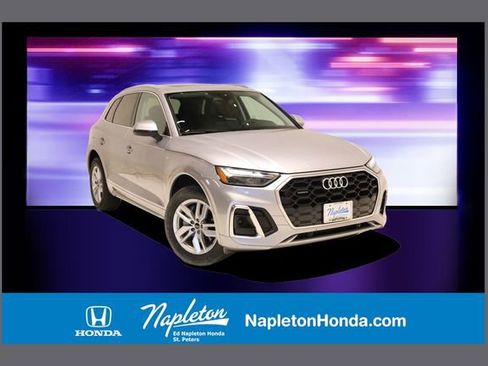 Used 2023 Audi Q5 2.0T Premium w/ Convenience Package AWD/4WD image 1