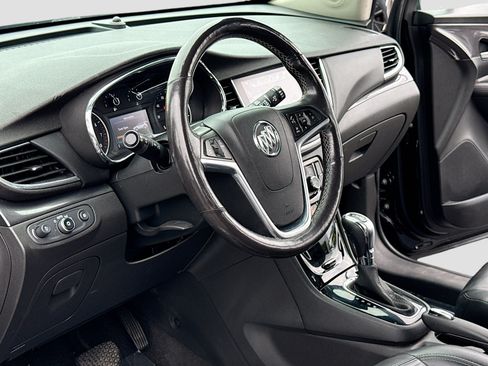 Used 2020 Buick Encore Essence FWD image 4