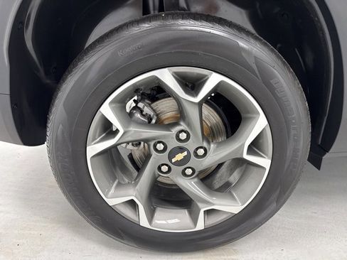 Used 2024 Chevrolet Trax LT image 32